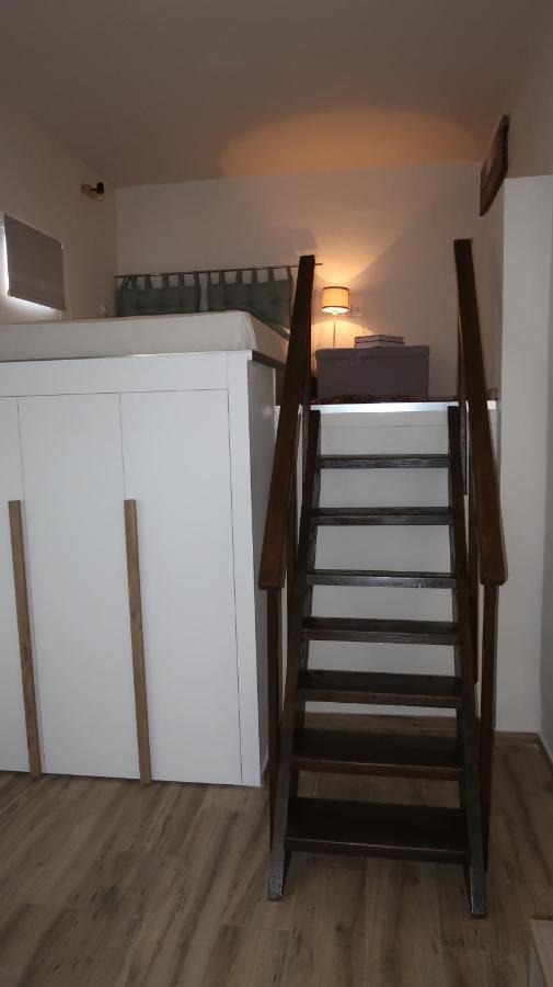 Cozy Apartment Near The City Centre كاندية المظهر الخارجي الصورة